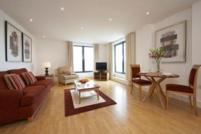 Гостиница Marlin Apartments Stratford  Лондон